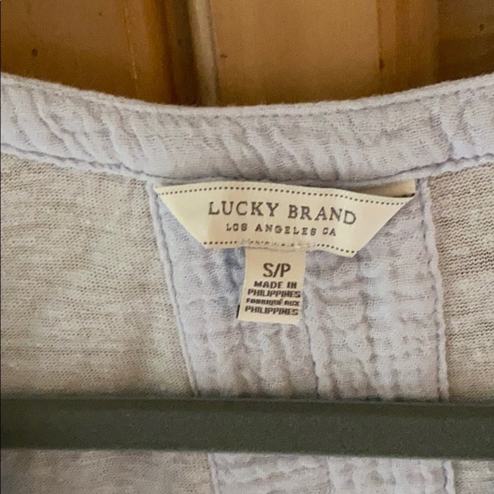 Lucky - Picture 3 of 4